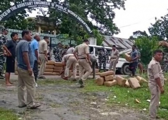 Over Rs 2.17 crore cannabis was recovered while smuggling through NH, 3 detained Over Rs 2.17 crore cannabis was recovered while smuggling through NH, 3 detained